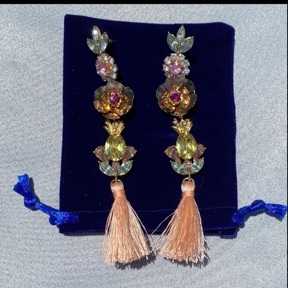 Jewelry - Floral earrings